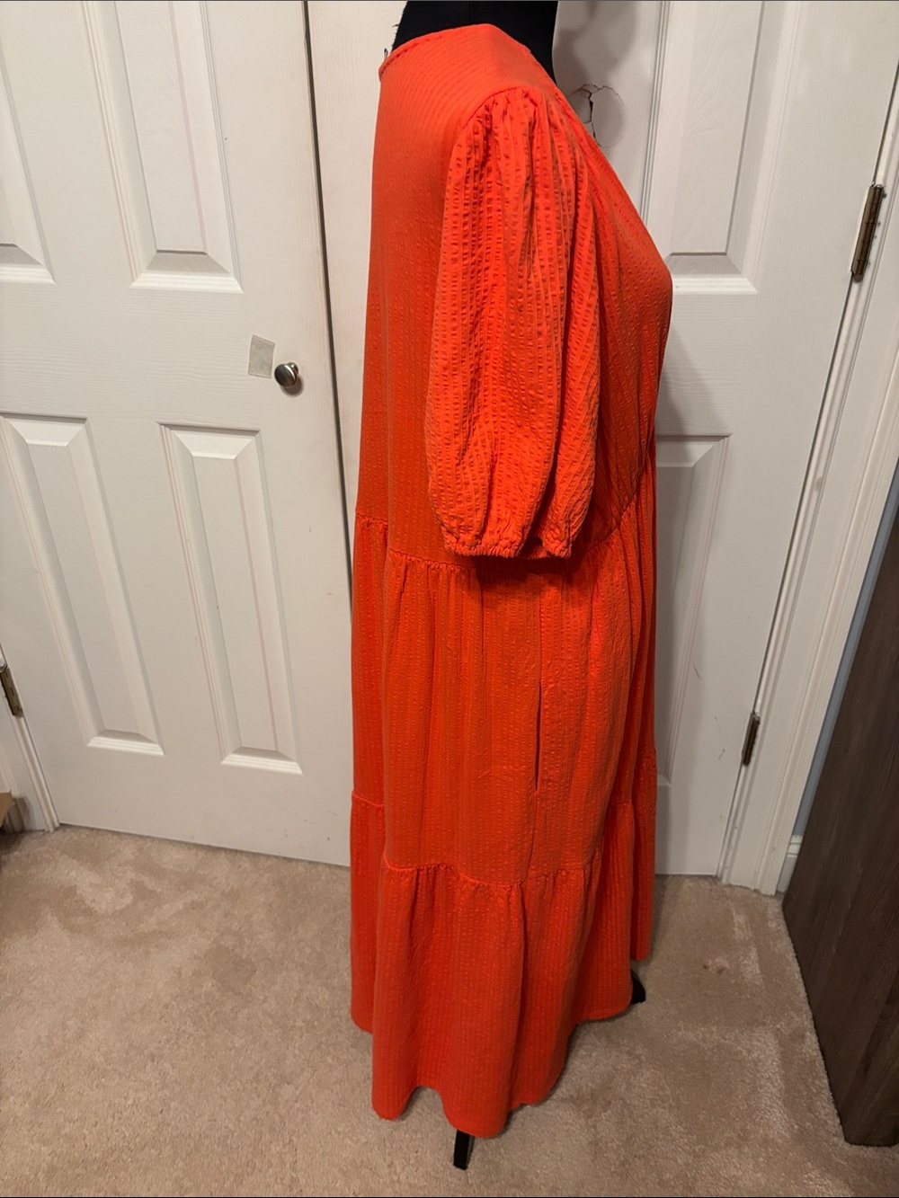 Boden Jersey Seersucker Tiered Plus Dress - Picture 5 of 9